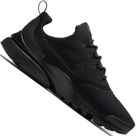 nike schuh schwarz flach|schwarze sneaker herren.